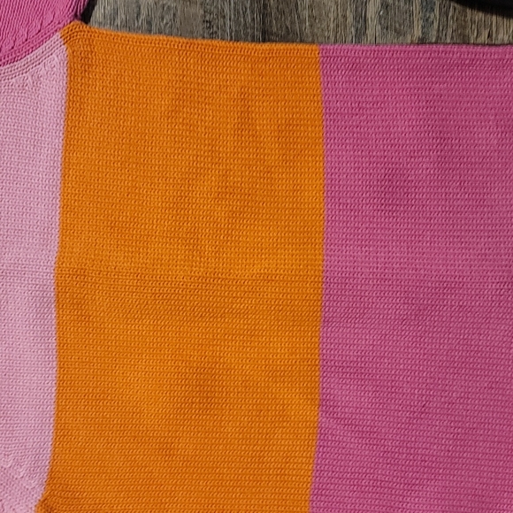 Very Gently Loved girls size 5T by Savannah beautiful sweater multi-color flower - Picture 12 of 14